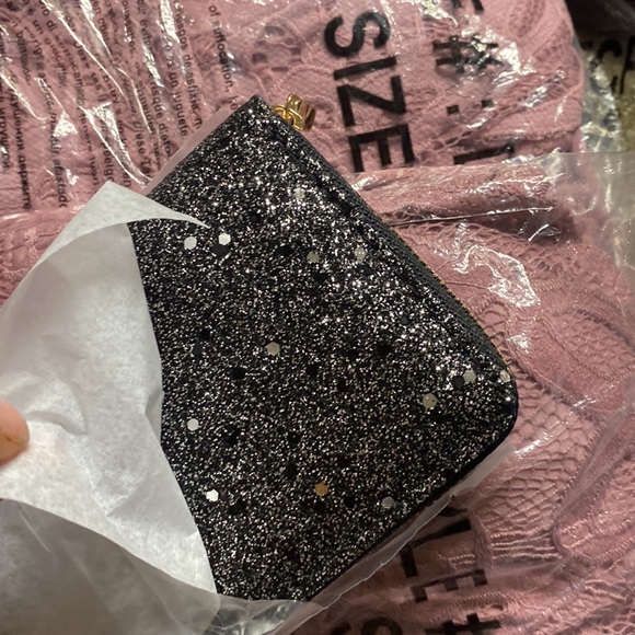 GIFTS Glitter Wallets LAST ONE‼️ - Picture 8 of 17